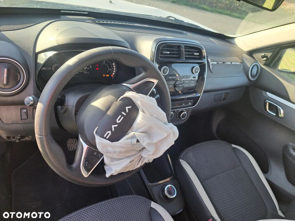 Dacia Spring - 13