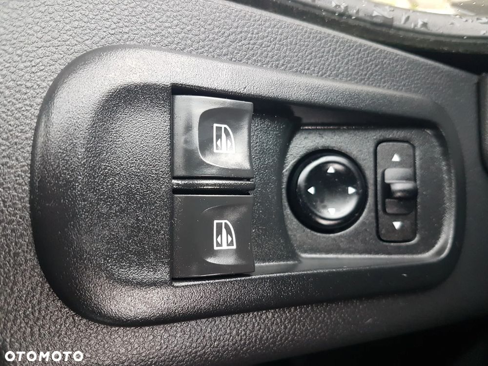 Renault MASTER 8EP CHŁODNIA MROŹNIA 4,22x2,11x2,02 IZOTERMA AGREGAT THERMO KING V-500 MAX GRZANIE KLIMA KRAJOWY - 9