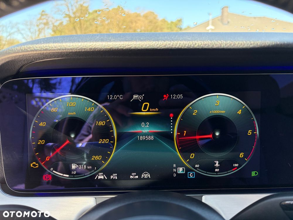 Mercedes-Benz Klasa E 220 d 9G-TRONIC - 15
