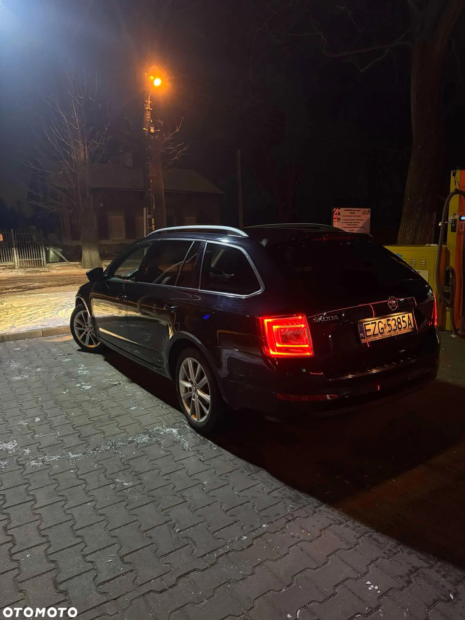 Skoda Octavia 1.4 TSI Ambition DSG - 24