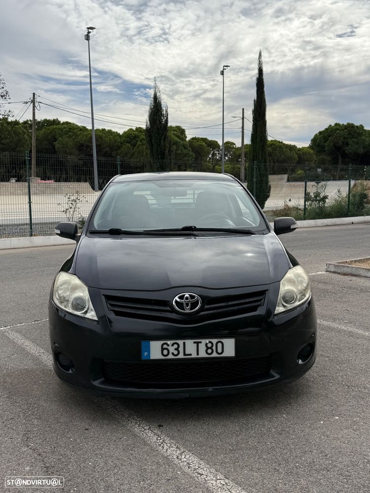 Toyota Auris 1.4 D-4D - 3