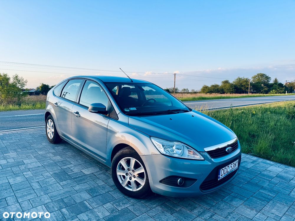 Ford Focus 1.6 16V Sport - 1