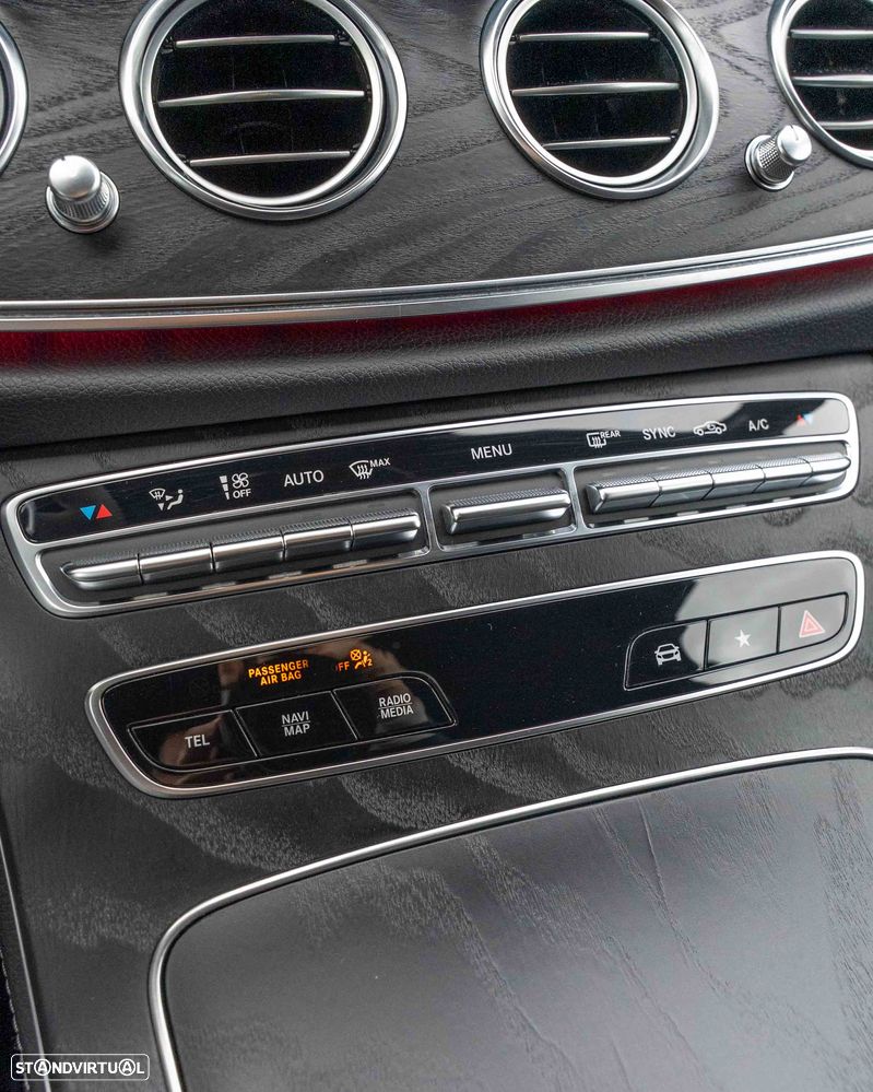 Mercedes-Benz E 200 9G-TRONIC - 23