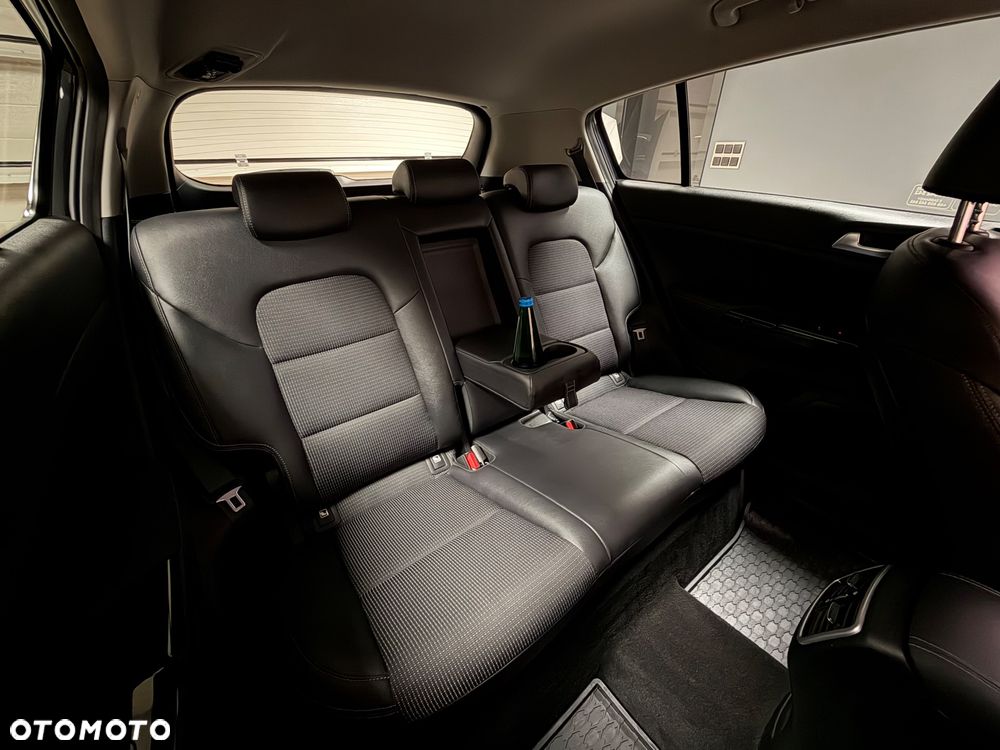 Kia Sportage 1.6 GDI Black Edition 2WD - 25