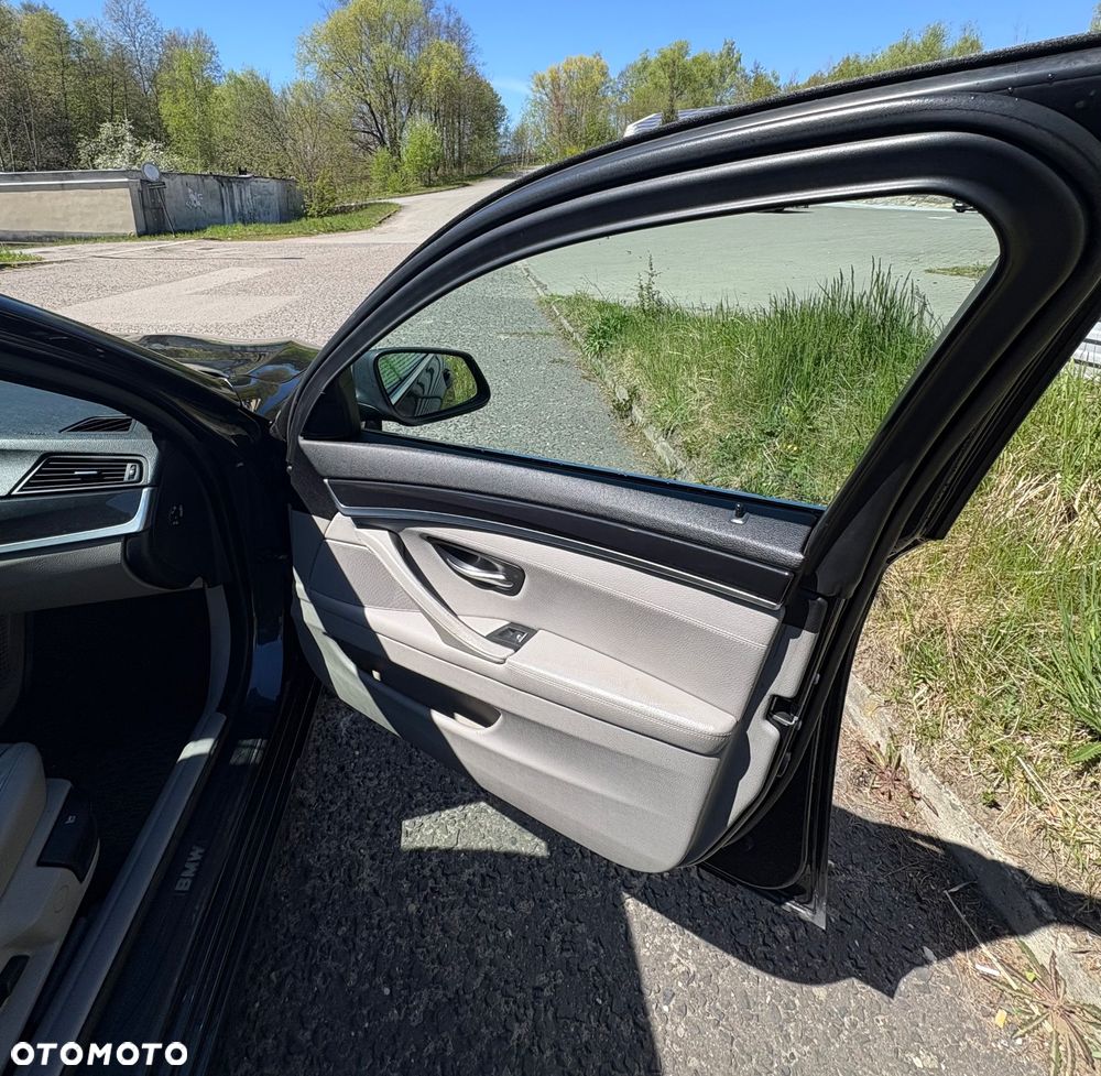BMW Seria 5 520d - 10