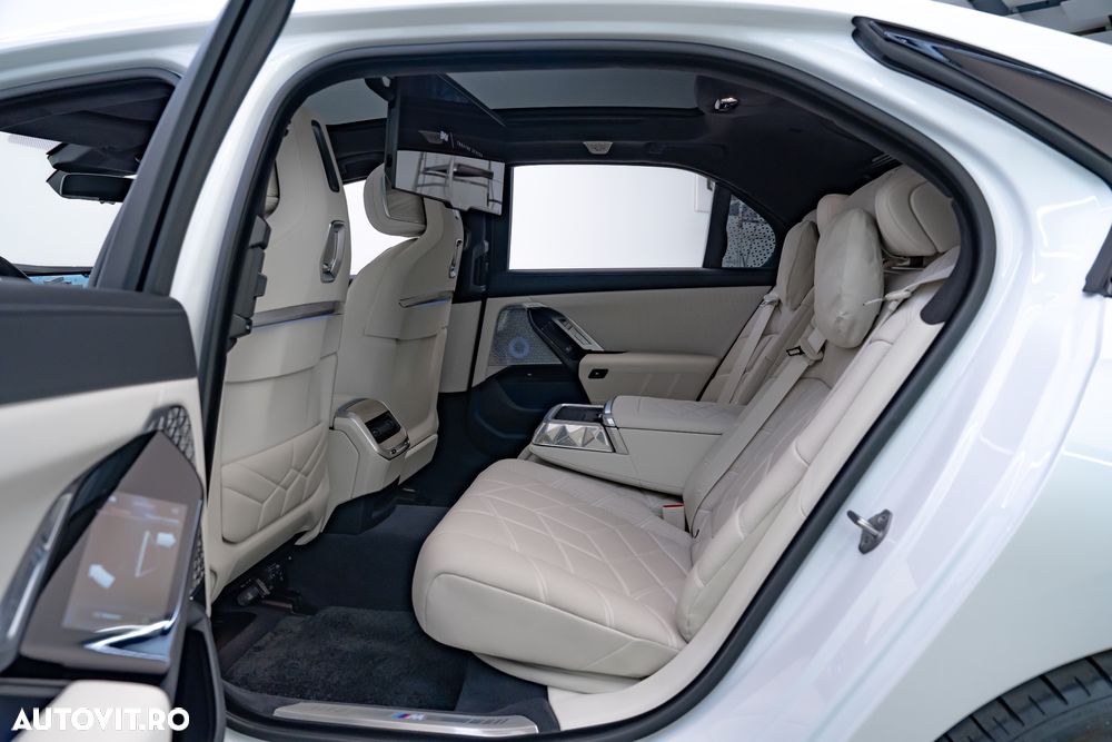 BMW Seria 7 740Ld xDrive MHEV - 20