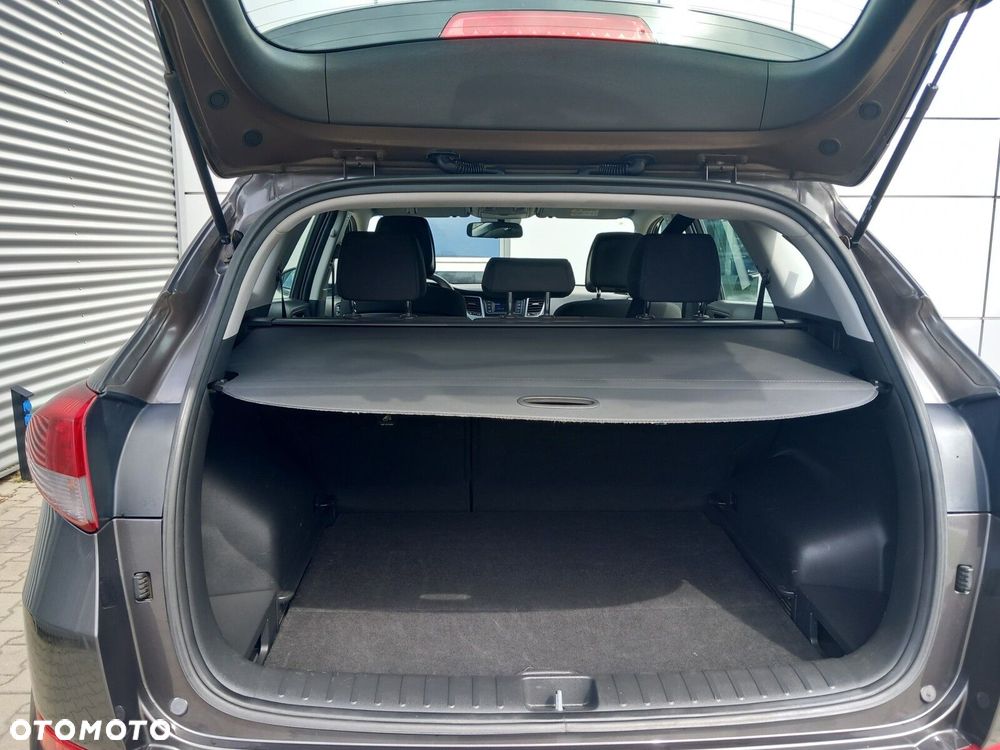 Hyundai Tucson 1.6 GDI BlueDrive Comfort 2WD - 11