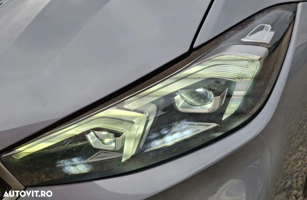 BMW Seria 3 320e AT PHEV - 23