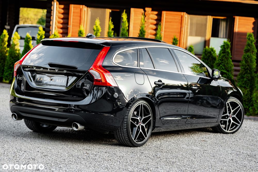 Volvo V60 T6 AWD Geartronic Summum - 13