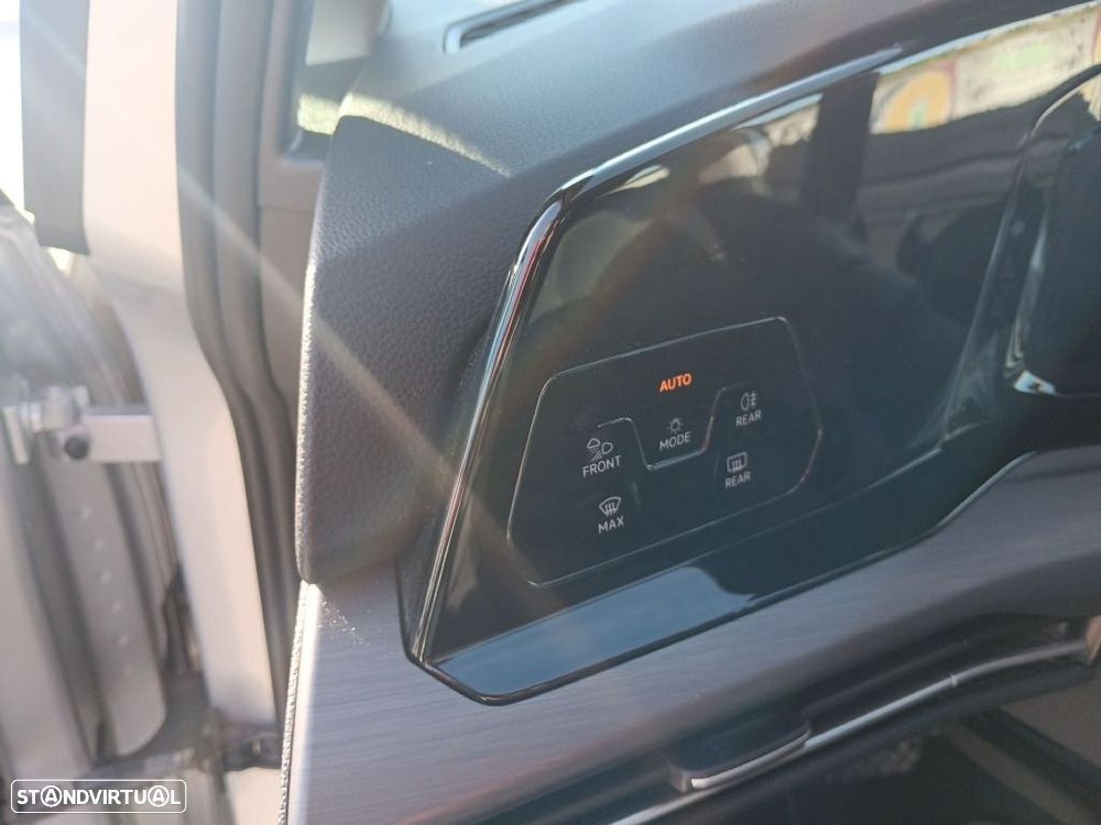 VW Golf 1.4 TSI e-Hybrid DSG - 13