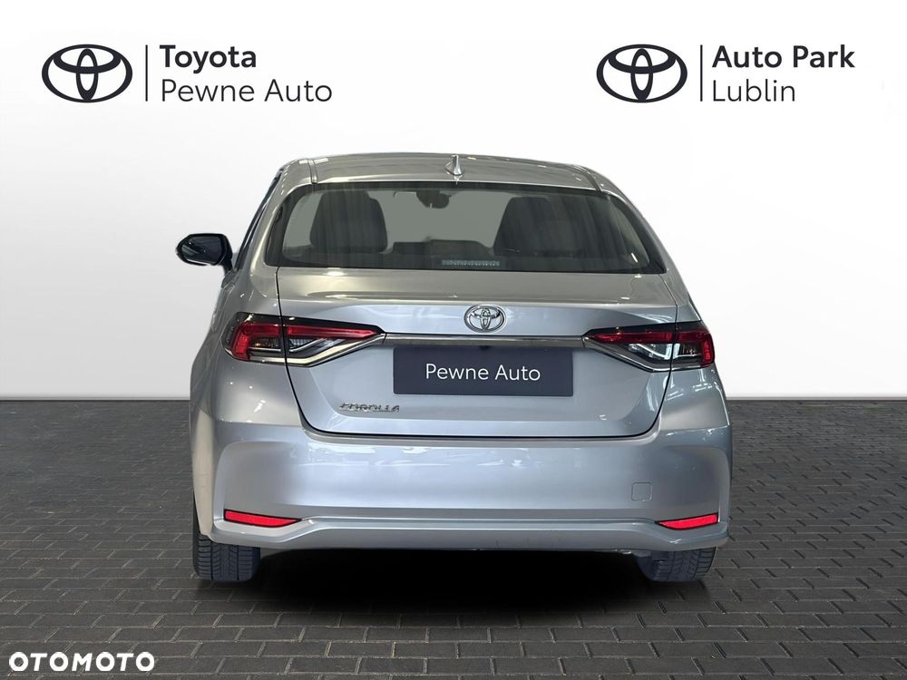 Toyota Corolla - 4