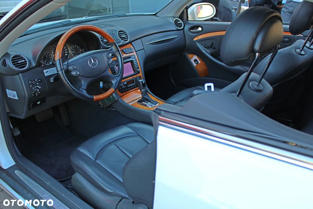 Mercedes-Benz CLK Coupe 320 Elegance - 14