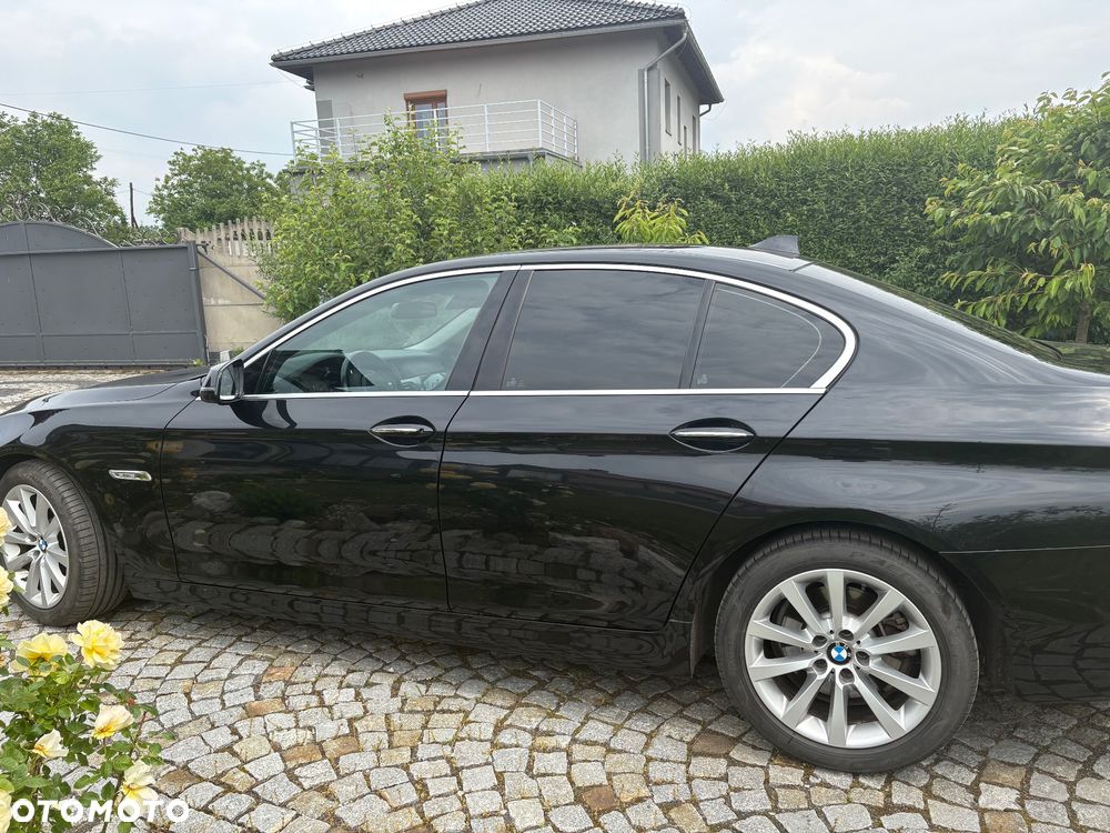 BMW Seria 5 520d Luxury Line - 3