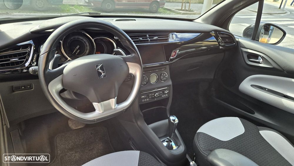 Citroën DS3 1.4 e-HDi Chic CMP - 9
