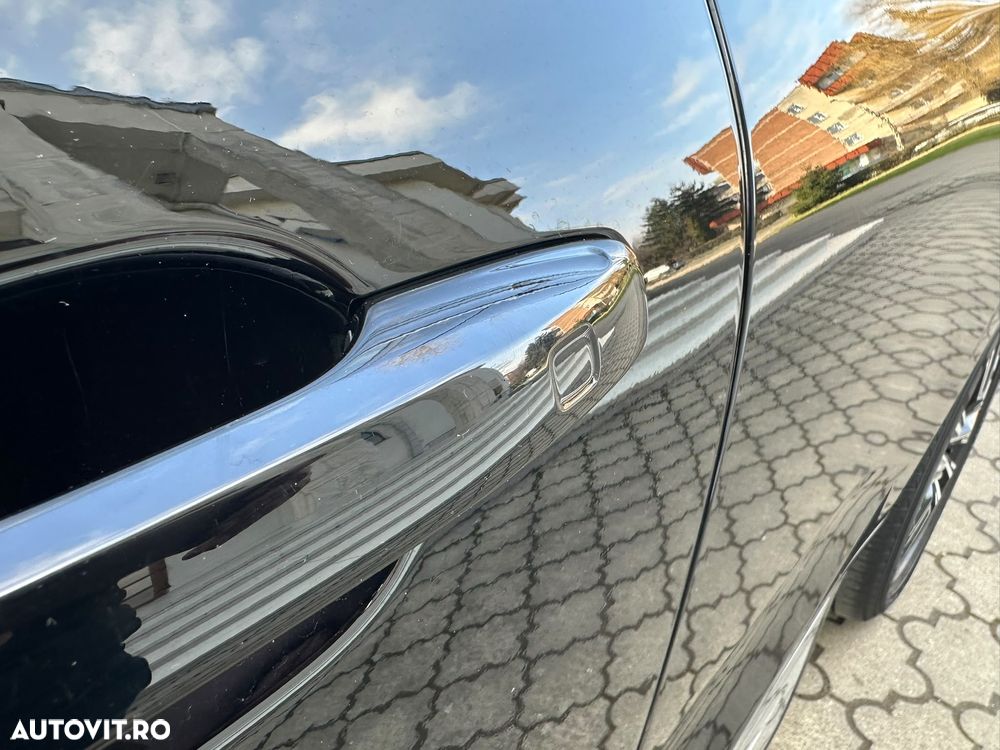 Volvo XC 60 B4 MHEV AT8 FWD Inscription - 28