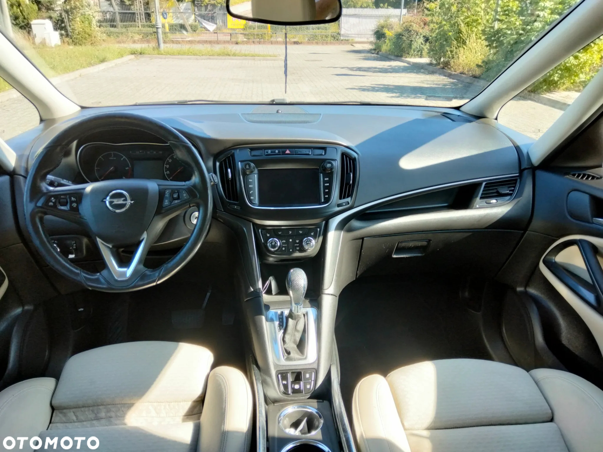 Opel Zafira - 9