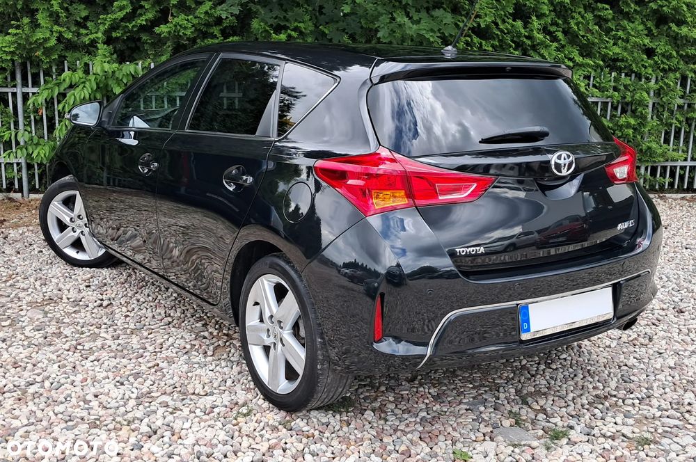 Toyota Auris 1.6 Premium Start - 24