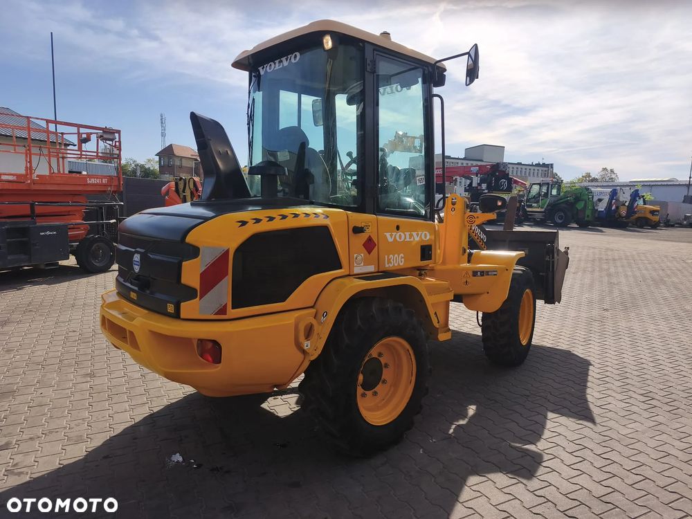 Volvo L30G - 9