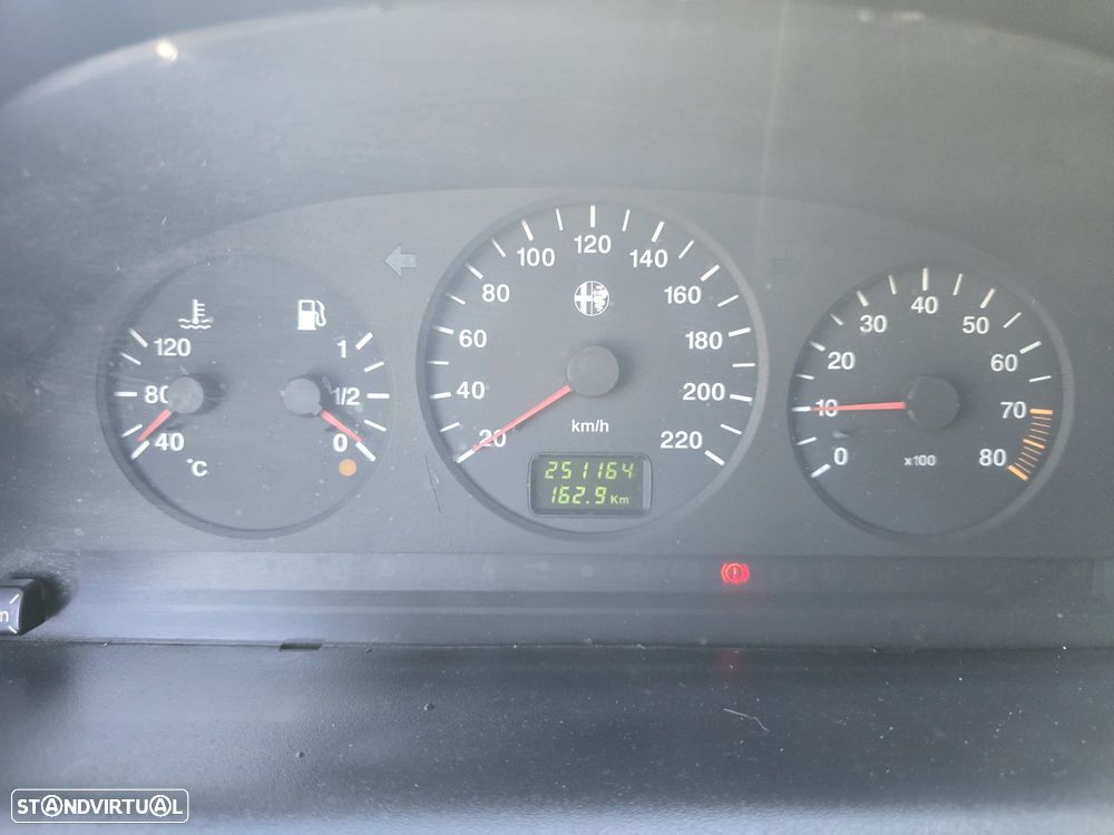 Alfa Romeo 146 1.4 TS 16V Sport - 10