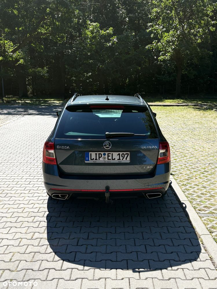 Skoda Octavia 2.0 TDI DSG RS - 5