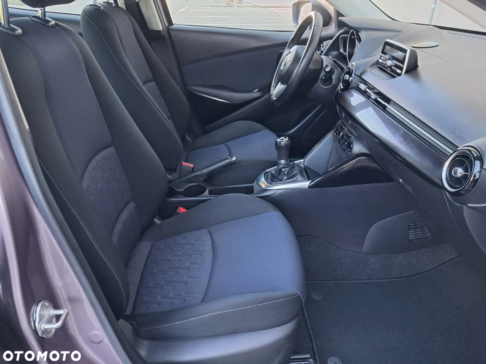Mazda 2 SKYACTIV-G 75 Center-Line - 24