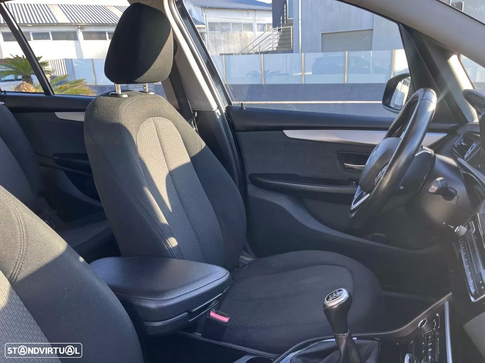 BMW 216 Gran Tourer d Line Sport - 44