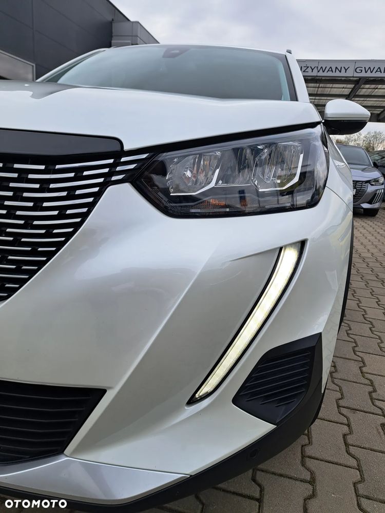 Peugeot 2008 1.2 Pure Tech GPF Allure S&S - 14