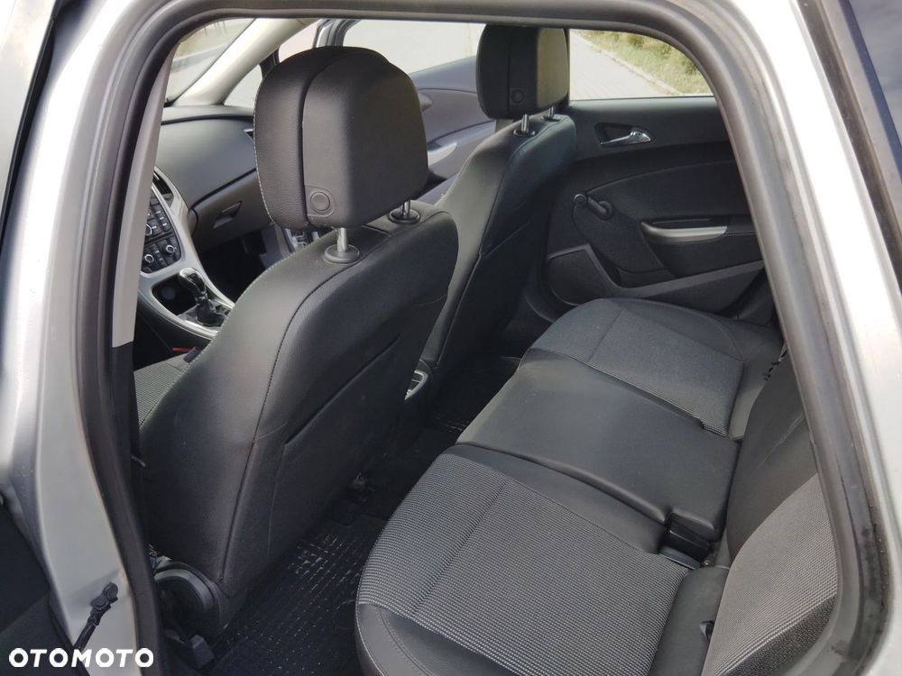 Opel Astra 1.4 Sports Tourer - 23