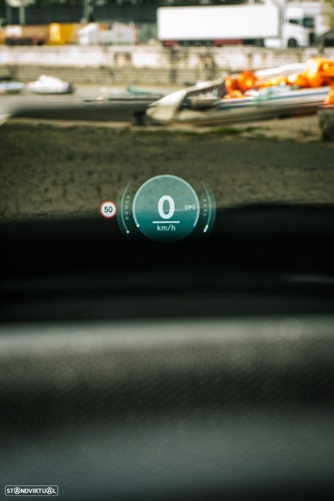 MINI 3 Portas Cooper C Essential - 30