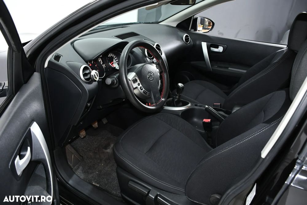 Nissan Qashqai 1.5 dCi DPF visia - 16