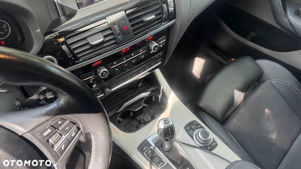 BMW X3 xDrive20d xLine - 14