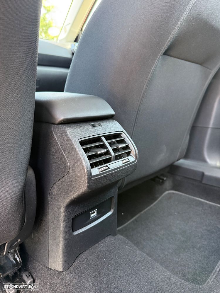 Citroën C4 PureTech 130 Stop&Start FEEL - 20
