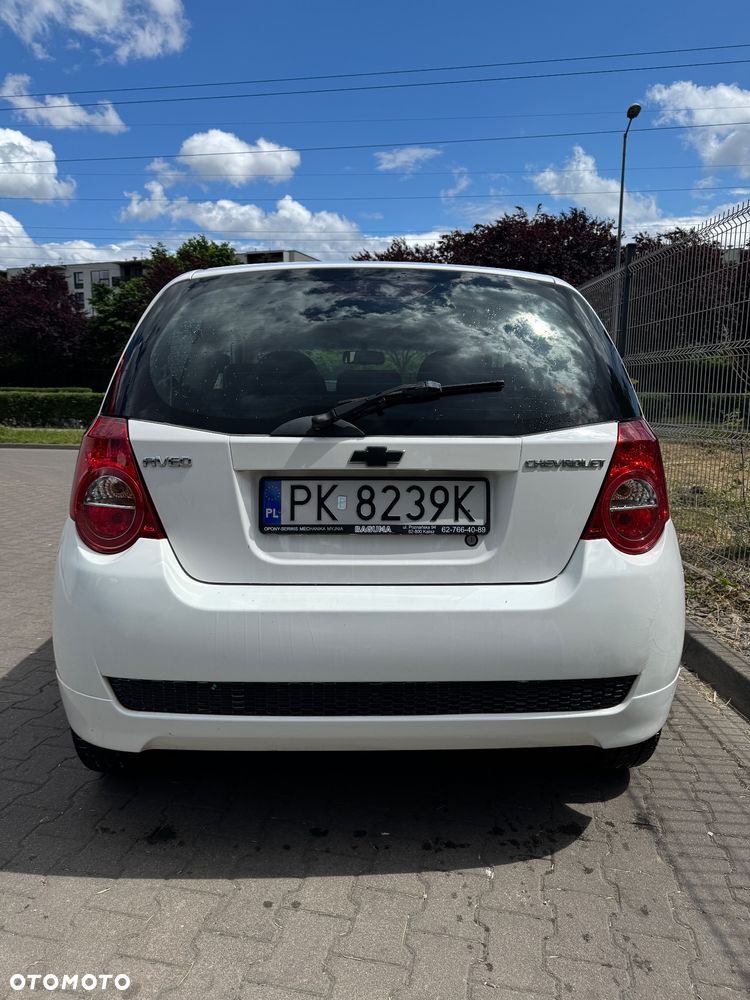 Chevrolet Aveo - 4