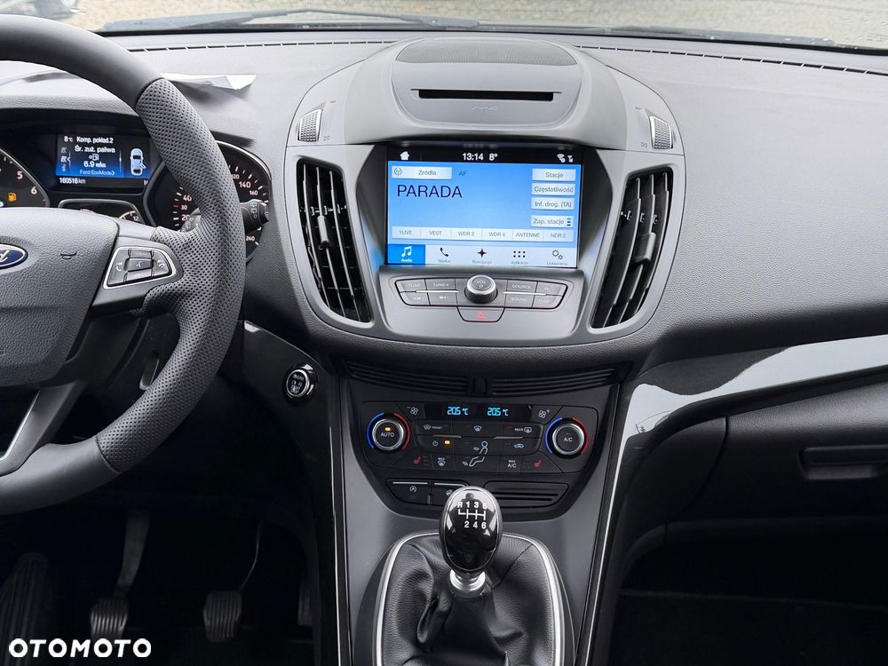 Ford Kuga 1.5 EcoBoost 2x4 Titanium - 28