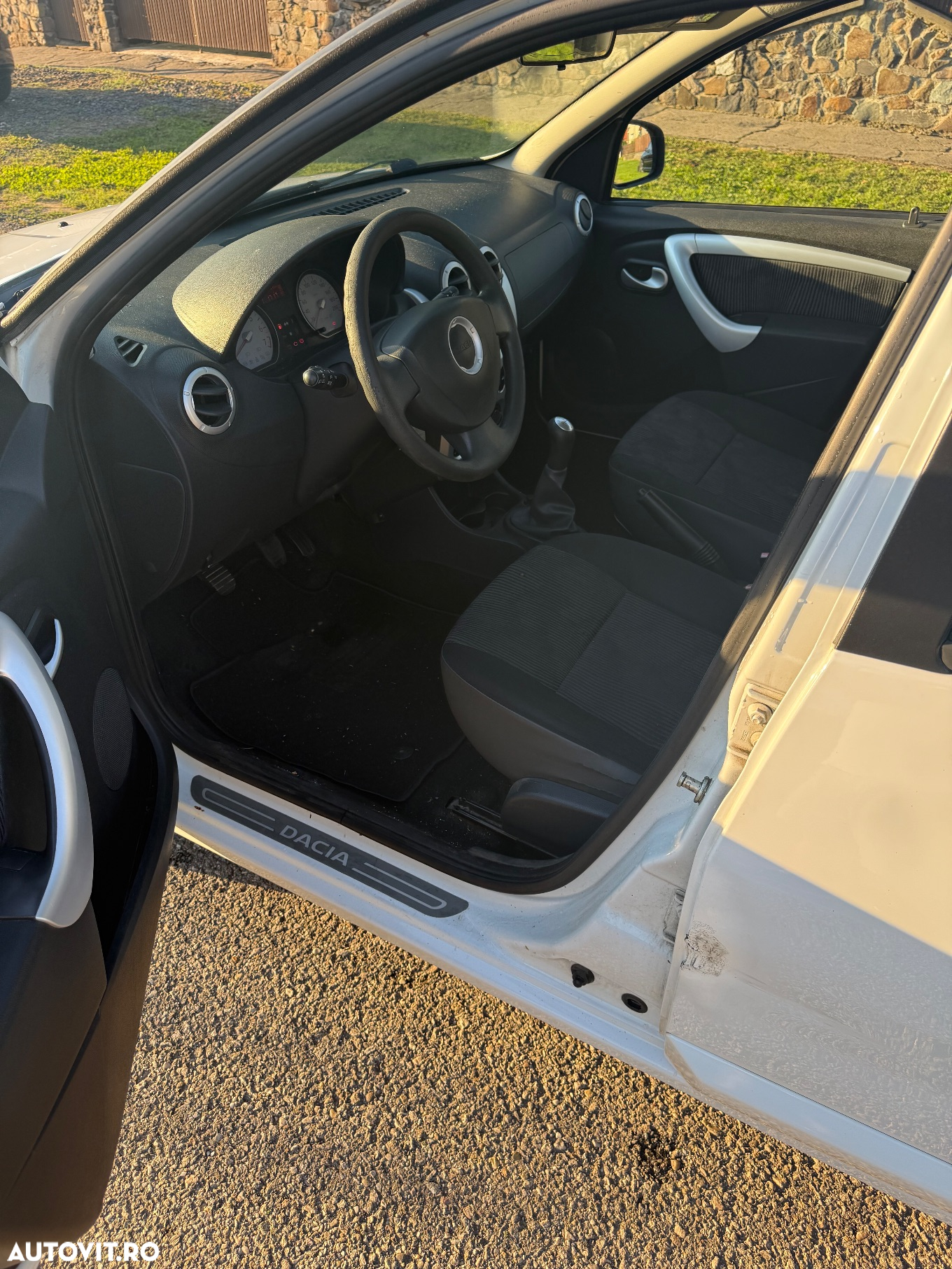 Dacia Sandero 1.4 MPI - 5