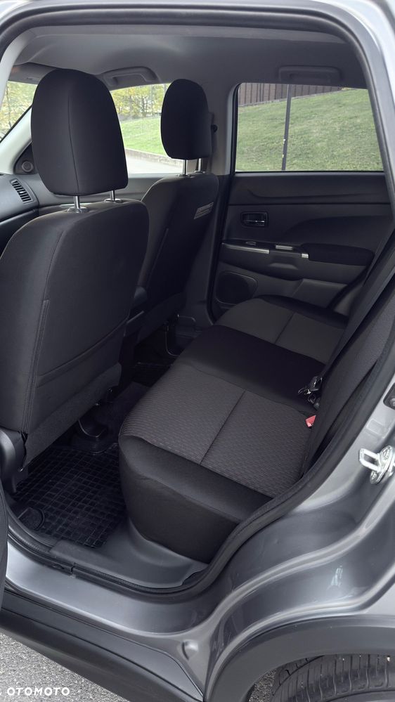 Mitsubishi Outlander - 27
