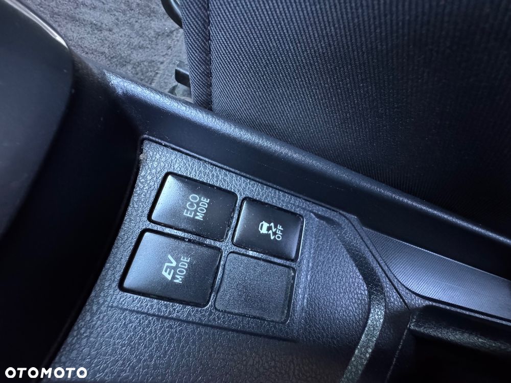 Toyota Yaris - 24