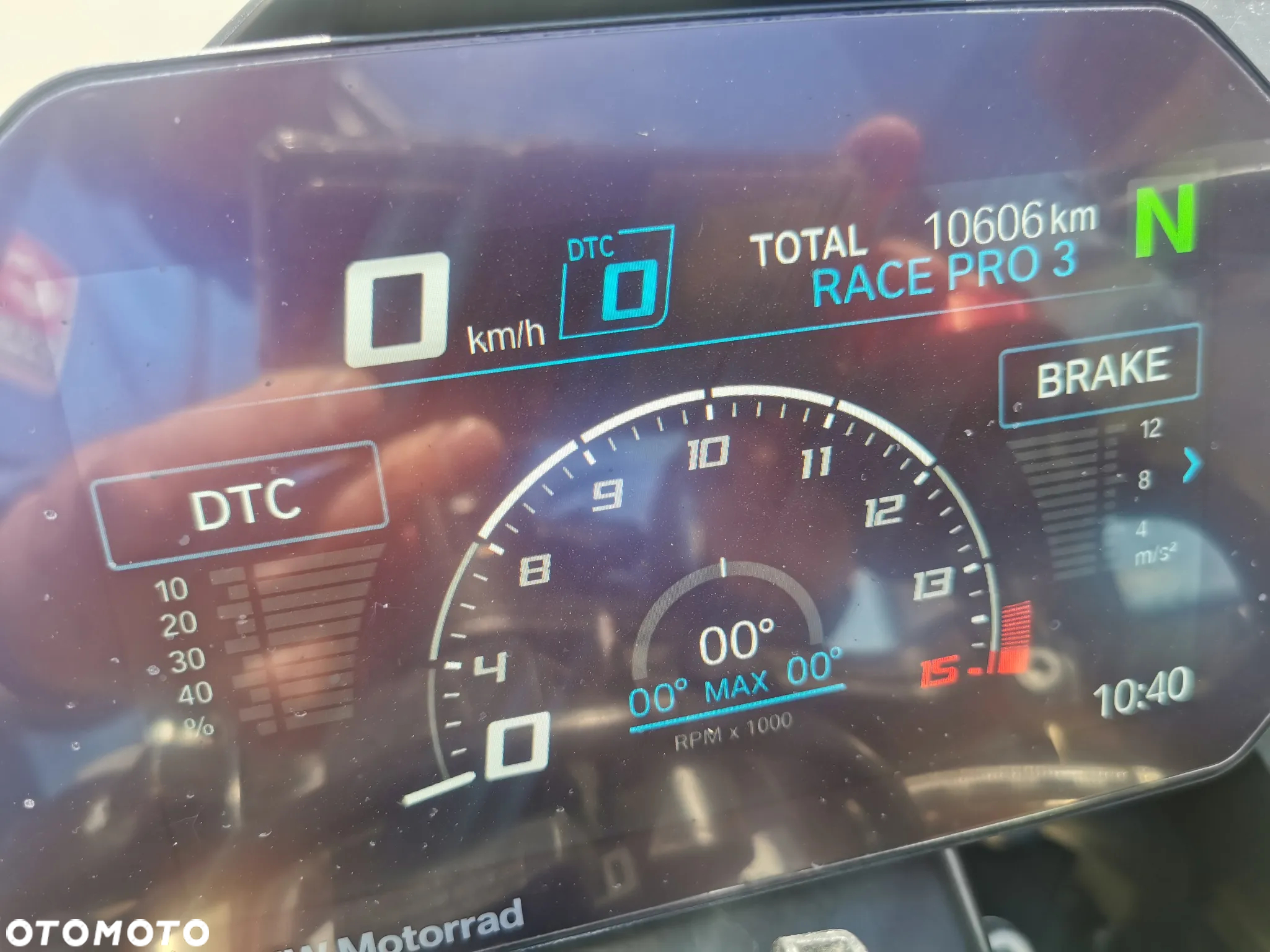 BMW S - 6