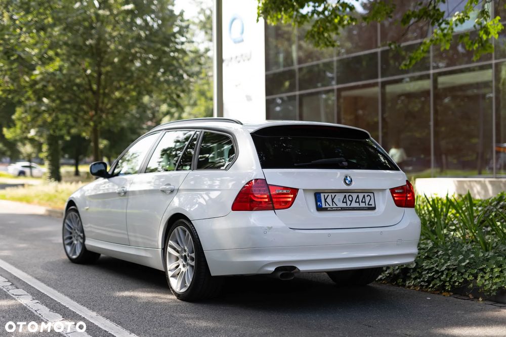 BMW Seria 3 318d DPF - 21