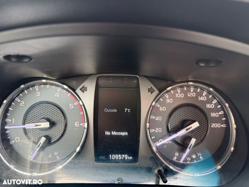 Toyota Hilux 4x4 Double Cab Comfort - 6