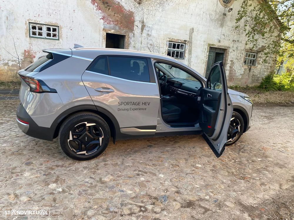 Kia Sportage 1.6 T-GDi HEV Drive - 15