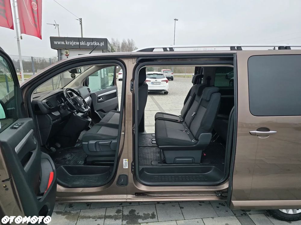 Toyota Proace Verso 2.0 D4-D Medium VIP - 21