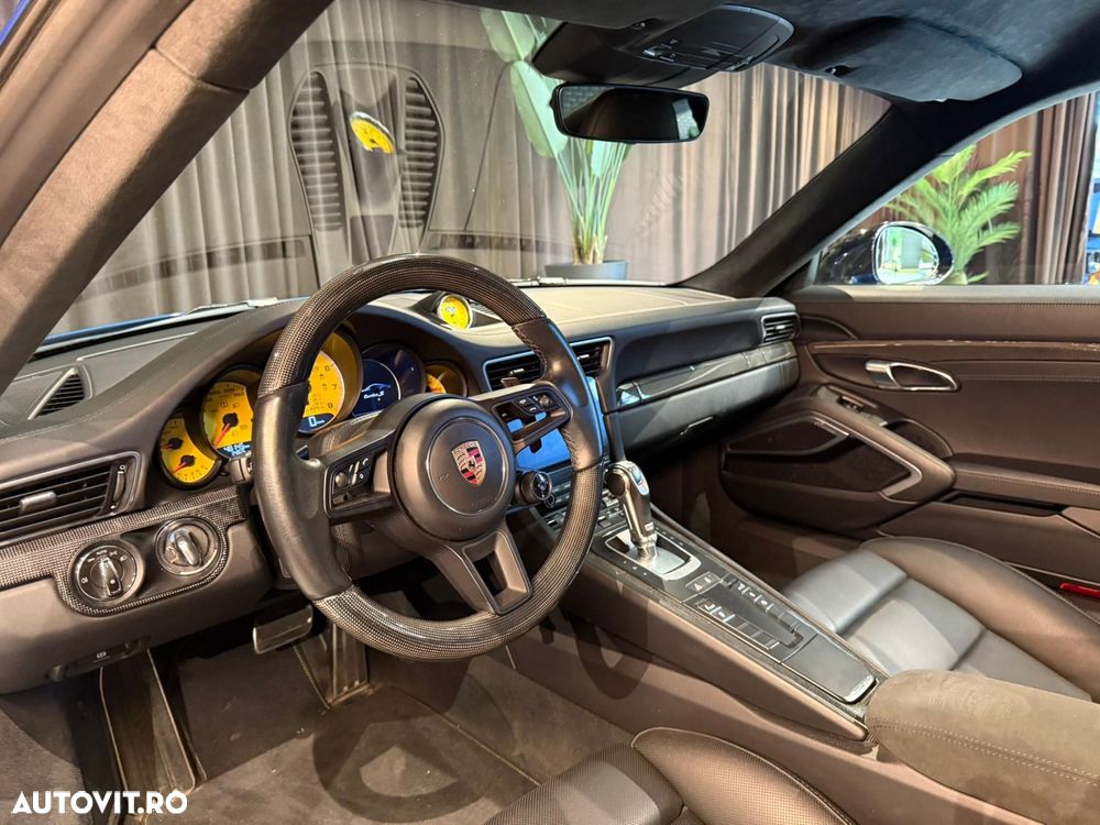 Porsche 911-TURBO-S - 14