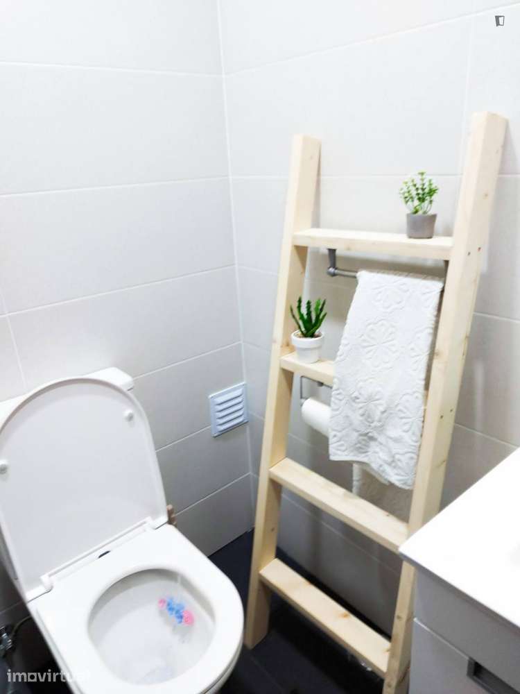 Quarto - localizado em Caparica Lisbon - Grande imagem: 3/3
