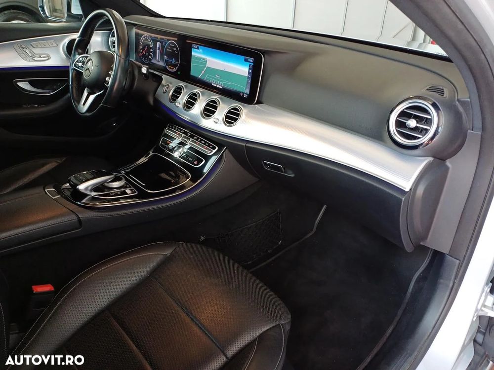 Mercedes-Benz E 220 d 4Matic T All-Terrain 9G-TRONIC Avantgarde - 28