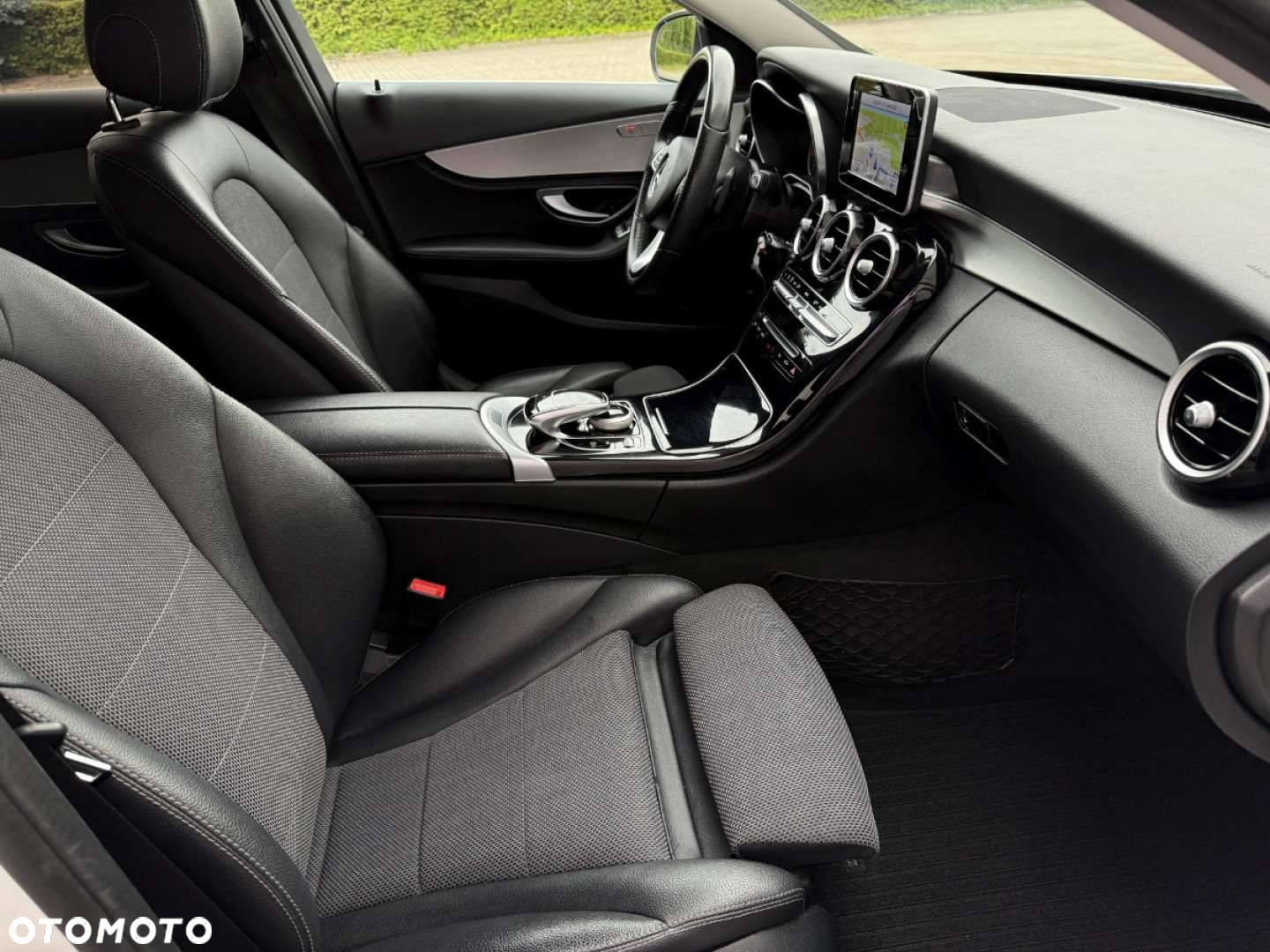 Mercedes-Benz Klasa C 180 T 7G-TRONIC Avantgarde - 30