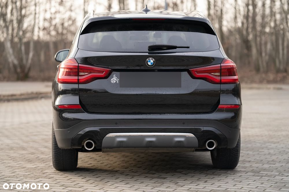 BMW X3 xDrive20i Luxury Line - 2