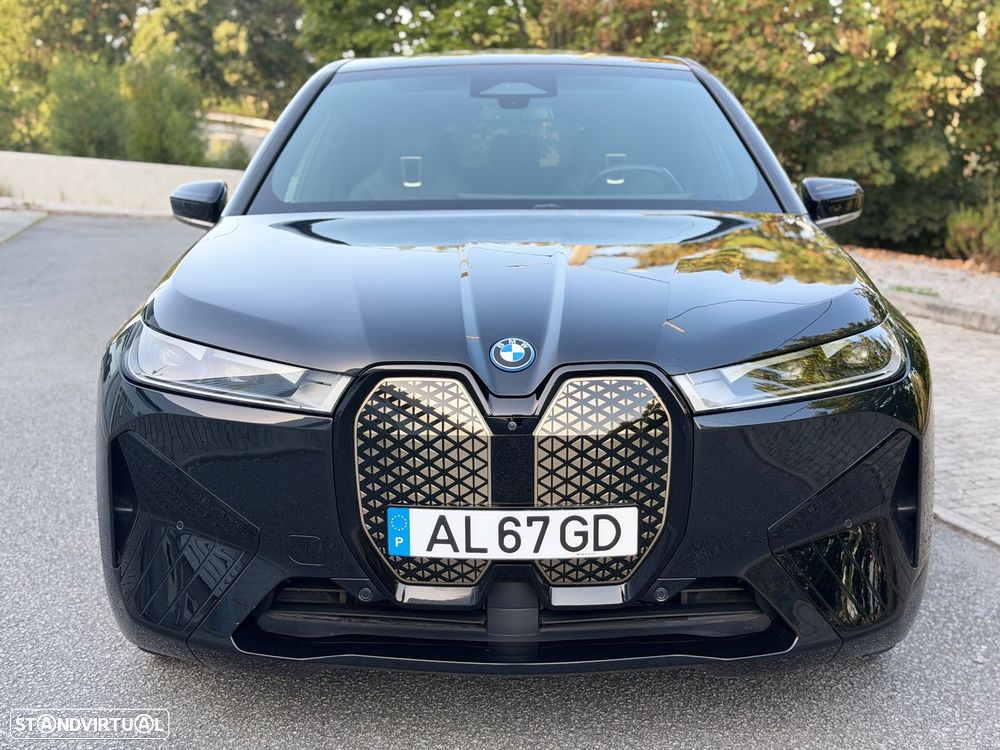 BMW iX xDrive 40 Pack Desportivo - 11