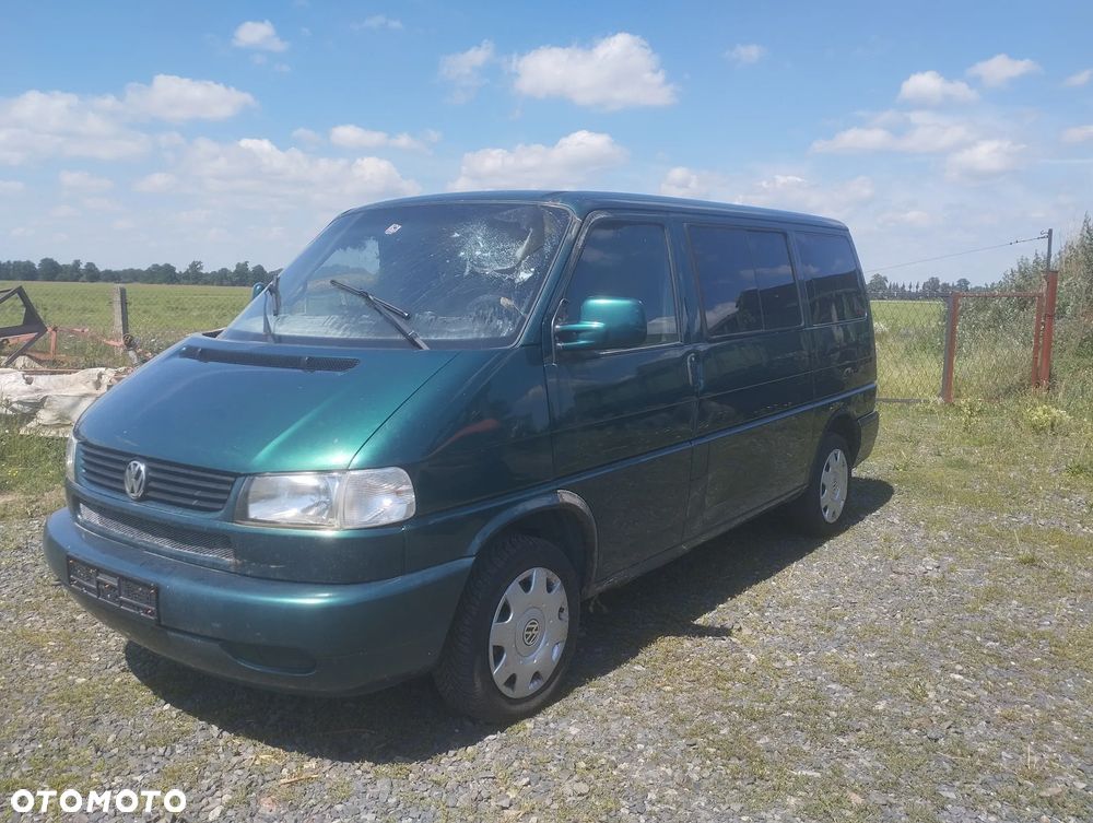 Volkswagen Multivan - 1