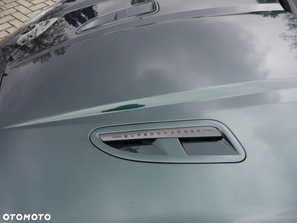 Jaguar XK XKR-S - 12